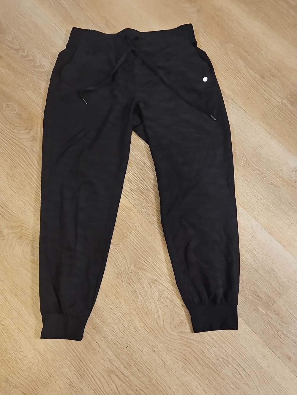 Apana Joggers |  Womens Medium | Blackout Camo